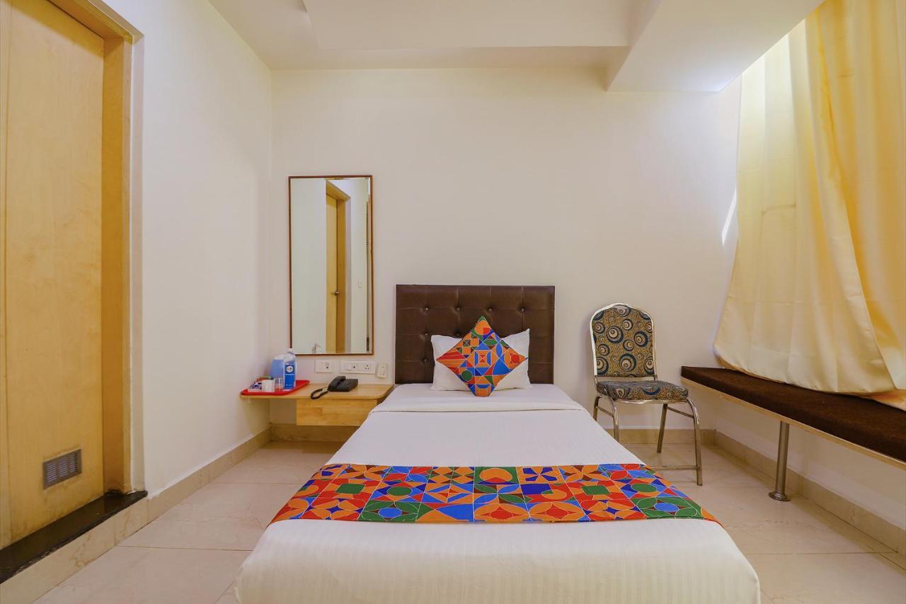 Fabhotel Aamantran & Banquet Halls - Nr Rtc X Roads Metro Station Hyderabad Exterior foto